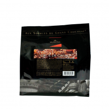 Valrhona Cacao crane