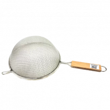 Sagetra Wooden handle 20cm mesh strainer